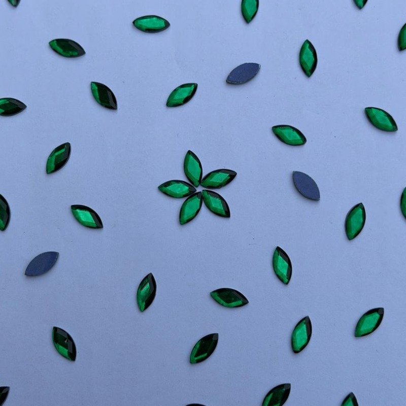 HotFix Rhinestones Leaf Shape