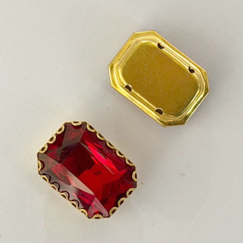 50 Pcs Rectangle Sew-on Stone Red